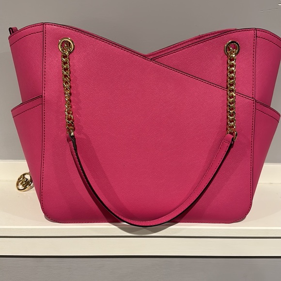 Michael Kors Large Leather Jet Set Shoulder Bag - Picture 4 of 5